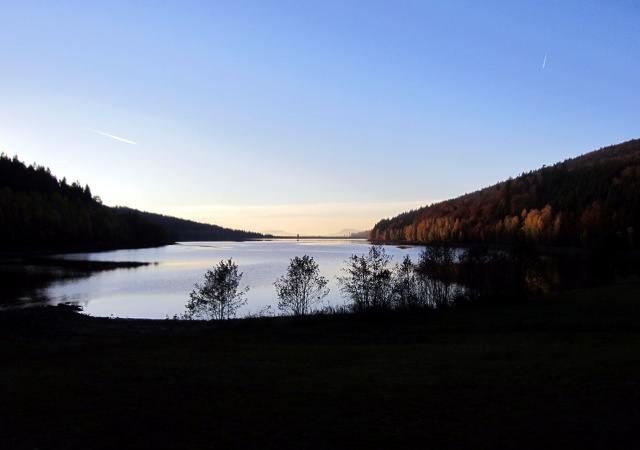 Trinkwassertalsperre Frauenau im Abendlicht in der Nähe der Ferienwohnung FeWo Moosau in D-94258 Frauenau © Gine Selle, Frauenau